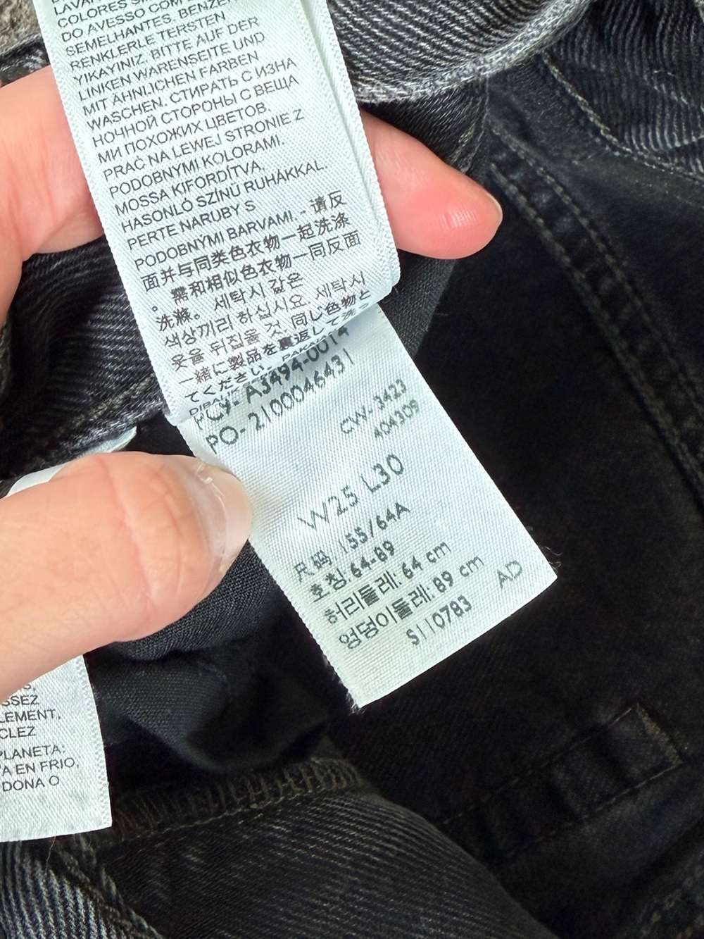 Levi’s Baggy Dad Washed Black Mid Rise Wide Leg Denim Jeans Women’s Size 25x30 - Picture 3 of 11